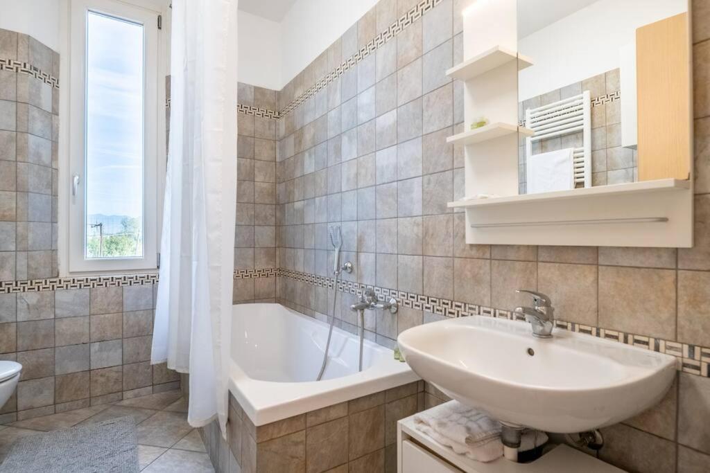 -Villa Emily- Parking, Garden & Wi-Fi Pisa Exterior foto